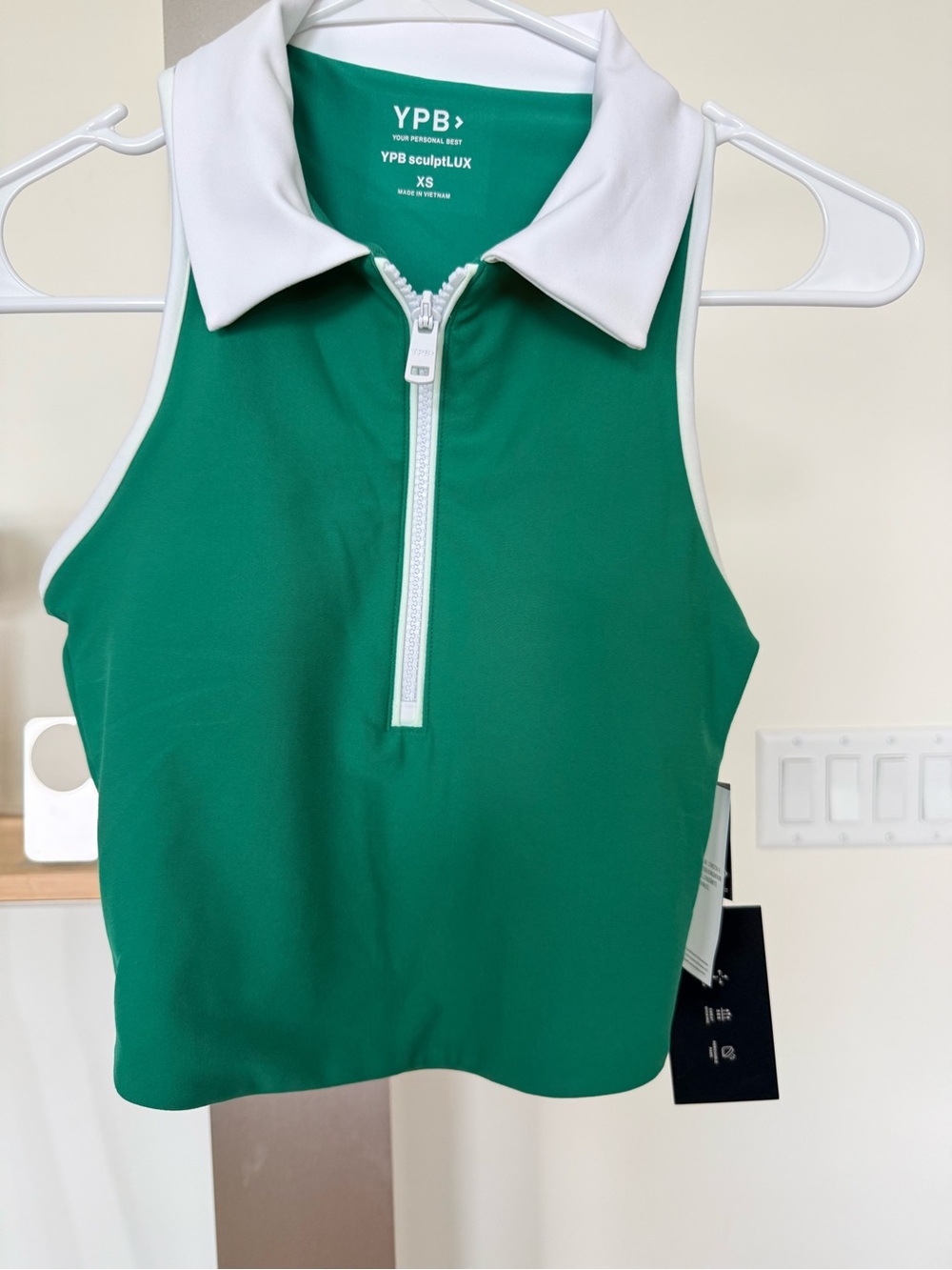 Abercrombie NWT YPB Sleeveless Zip Polo Top Green with White Collar - XS